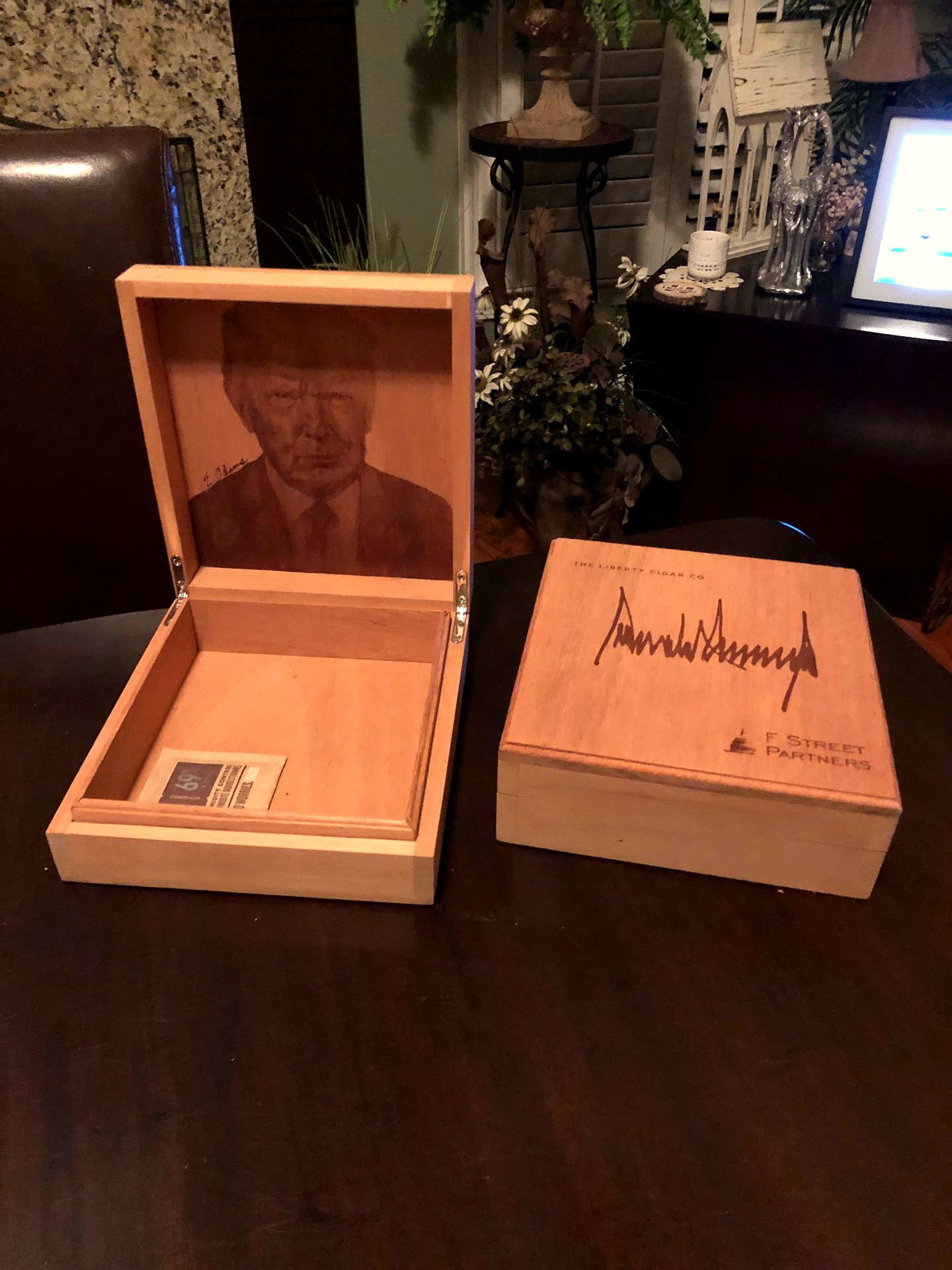 Liberty Cigar Box — Donald J. Trump