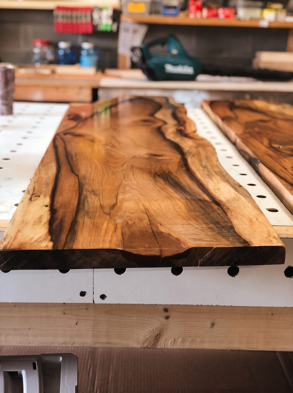 DDB Custom Desks