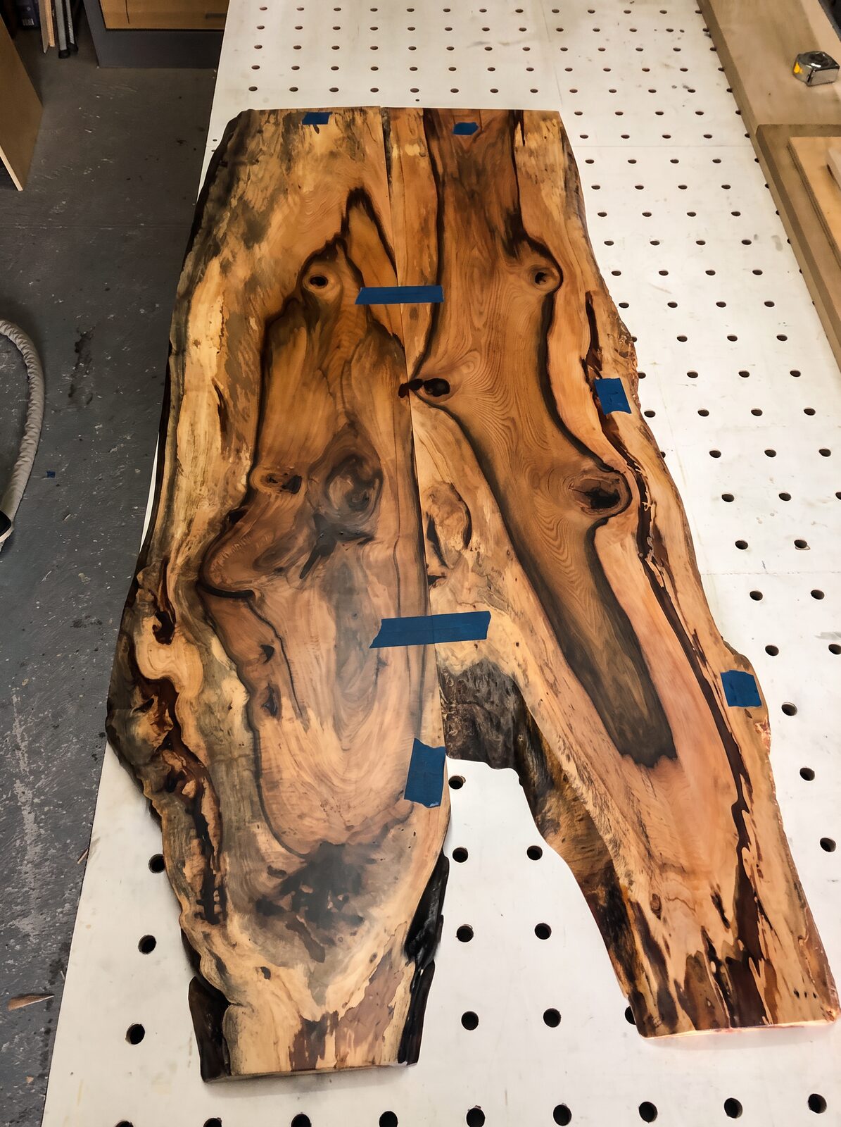 DDB Custom Desks